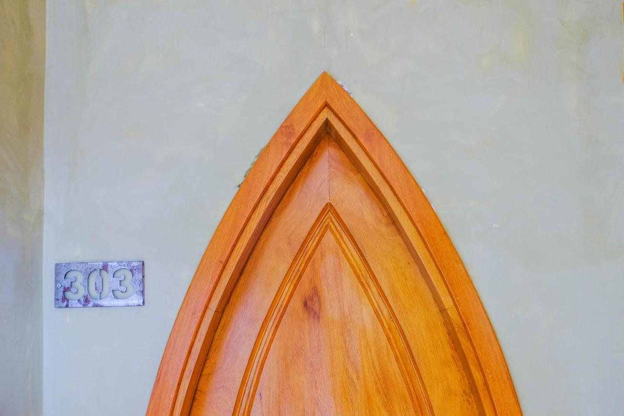 Eo Gio Co Homestay Куинён Экстерьер фото